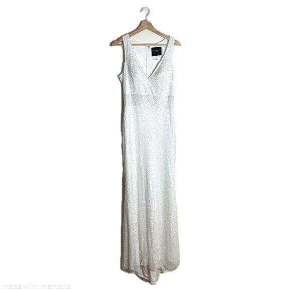 Mac Duggal SEQUINED SLEEVELESS V NECK COLUMN GOWN size 8 in white - Picture 3 of 16